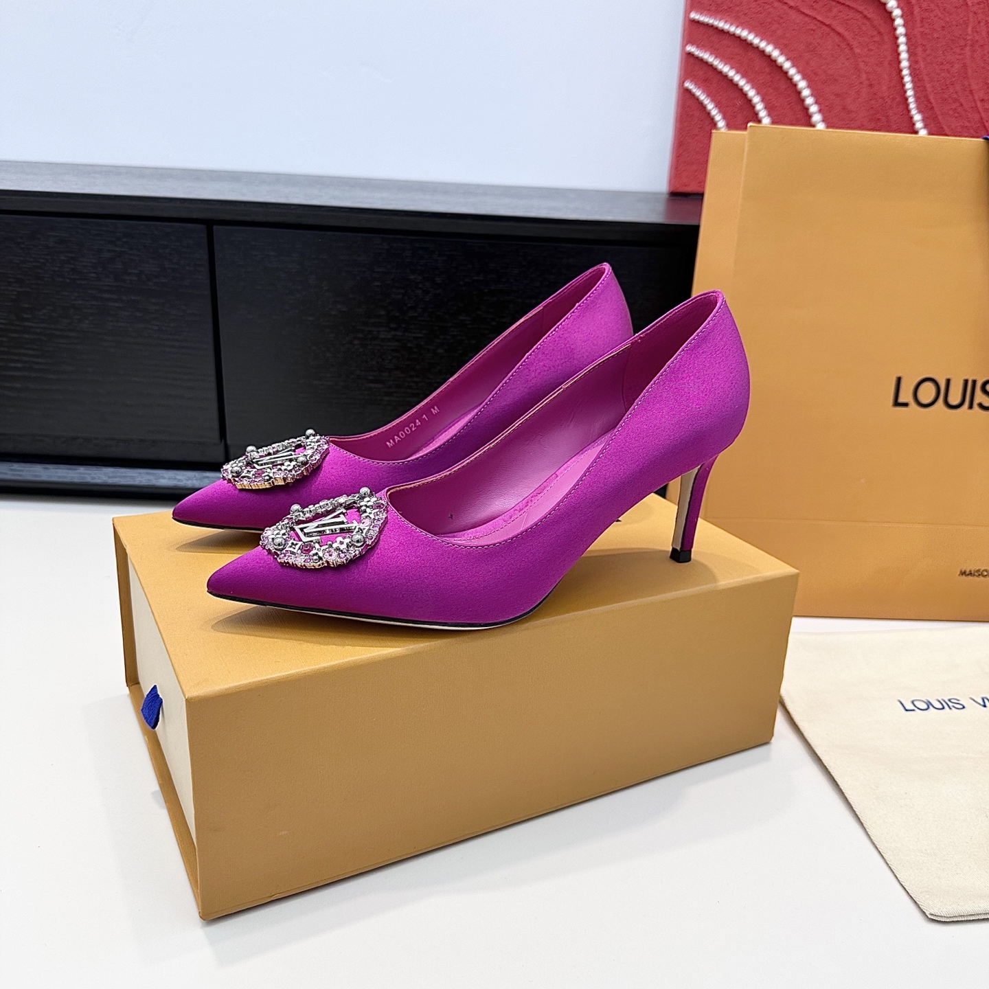 Women's high heels